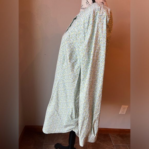 Duluth Trading Co Women's Light Blue-green Button-Down Tunic with No Gap Buttons - Picture 7 of 16